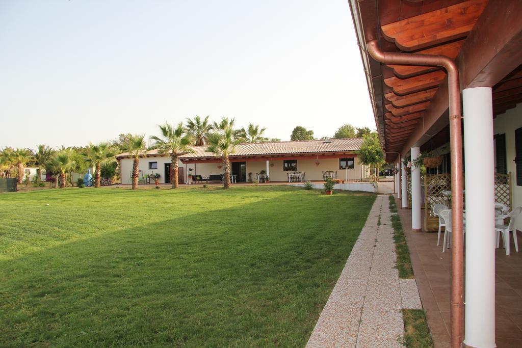 Agliadò Vila Platamona Exterior foto