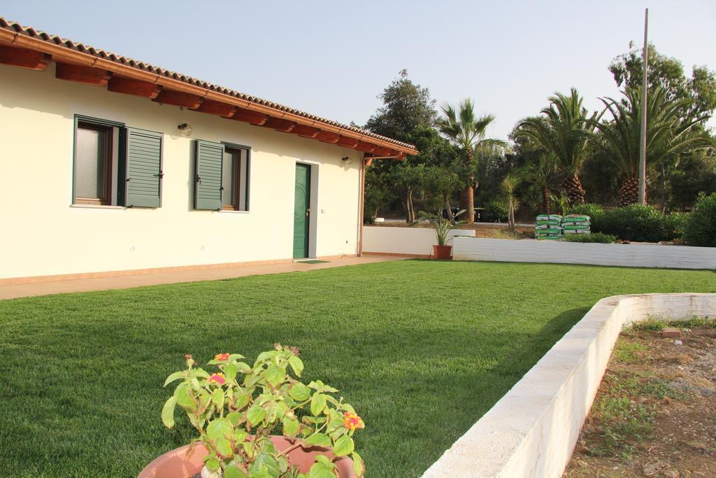 Agliadò Vila Platamona Exterior foto
