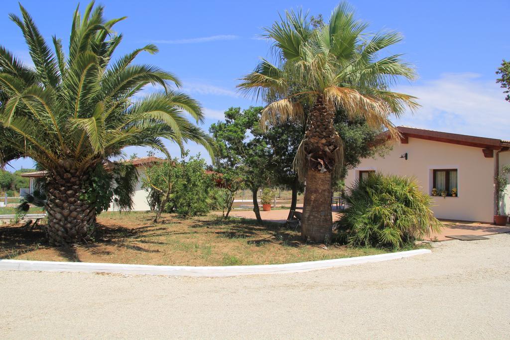Agliadò Vila Platamona Exterior foto