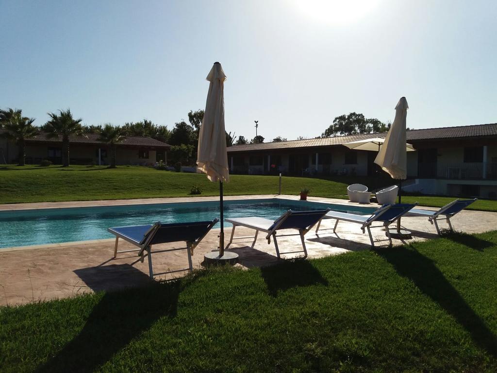 Agliadò Vila Platamona Exterior foto