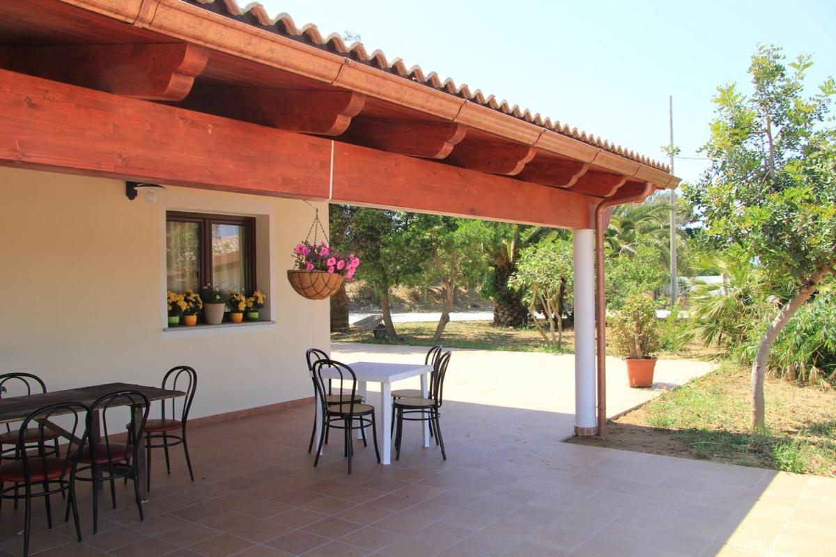 Agliadò Vila Platamona Exterior foto